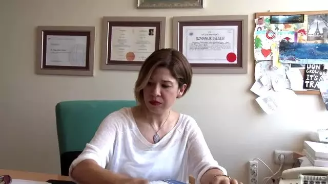 Güzel olmak için güzelliğinizden olmayın. 2 Güzel olmak için güzelliğinizden olmayın.