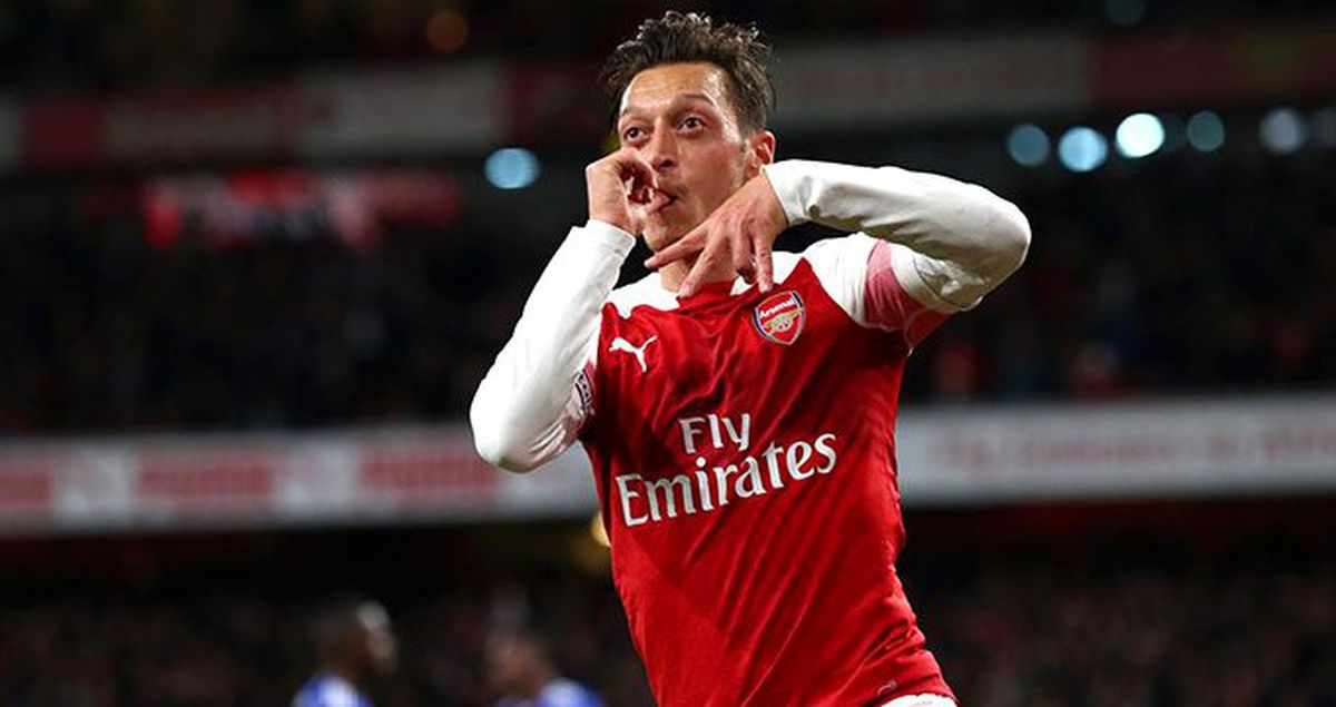 Mesut Özil transferi için Ali Koç devreye girdi!