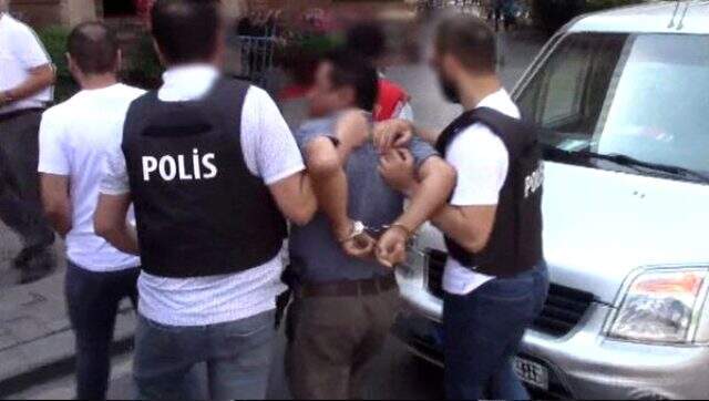 Turistleri dolandıran taksicilere 'son durak' operasyonu! İnanılmaz suç görüşmeleri ortaya çıktı