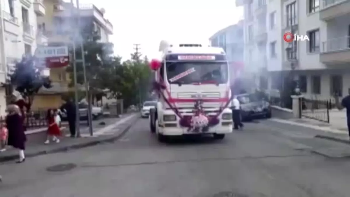 Böyle gelin arabası görülmedi...Gelin almaya 'Tır' ile gittiler