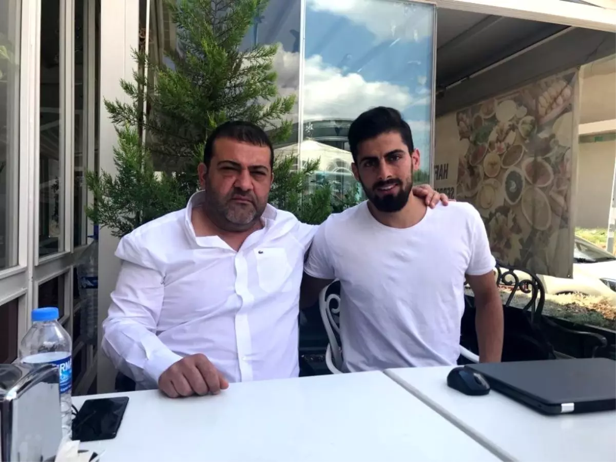 Elazığspor'da Ahmet Doğan'ın sözleşmesi 1 yıl uzattı
