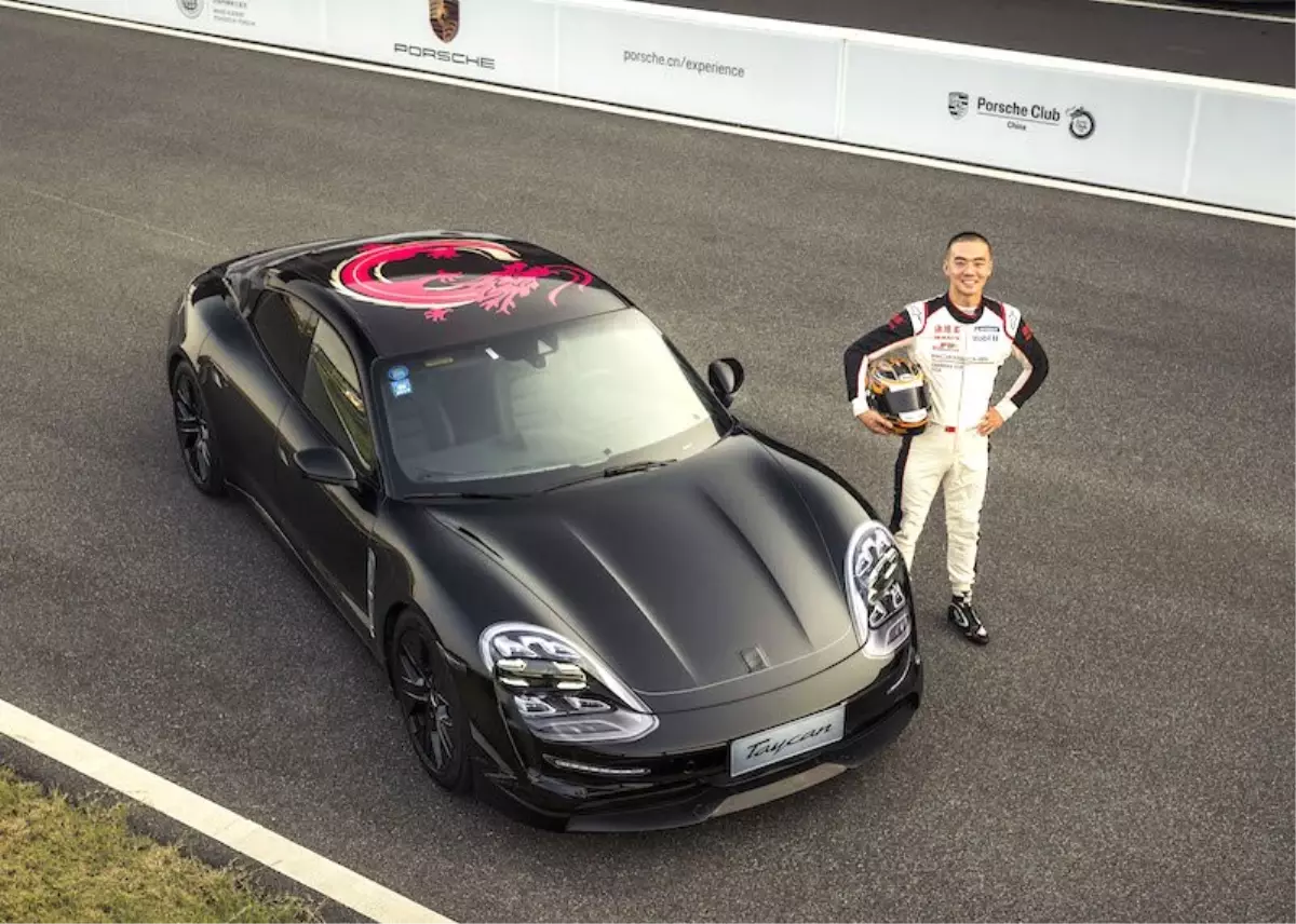 Porsche Taycan Çin'de ilk kez piste çıktı