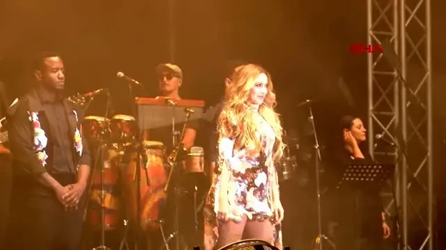ZONGULDAK Ereğli'de Hadise ve Murat Boz coşkusu ZONGULDAK Ereğli'de Hadise ve Murat Boz coşkusu