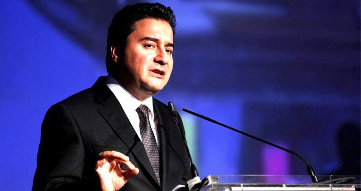 Ali Babacan AK Parti'den istifa etti, sosyal medya sallandı!