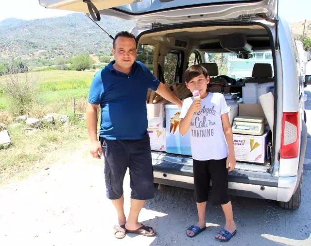 Aşırı sıcaklar dondurmacıların yüzünü güldürdü Aşırı sıcaklar dondurmacıların yüzünü güldürdü