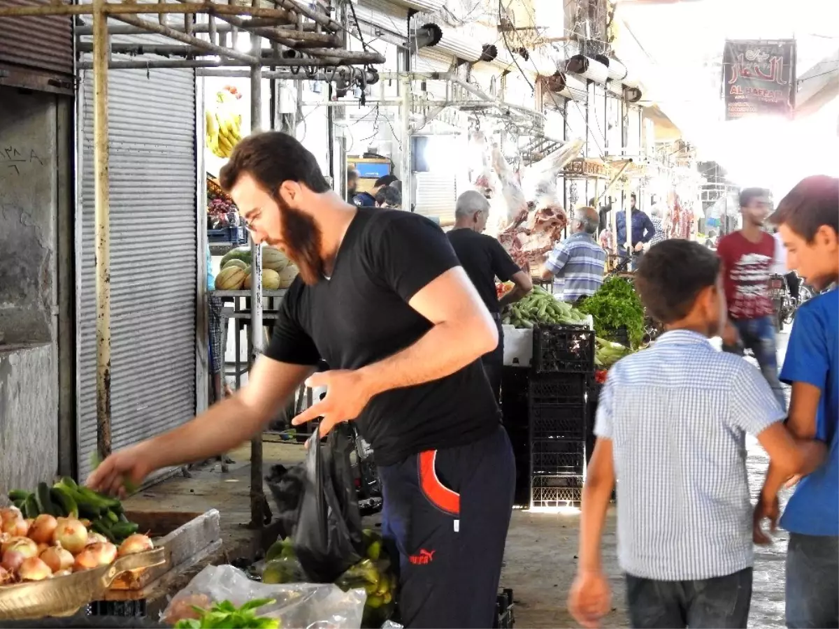 Azez'de ekonomik hayat canlandı