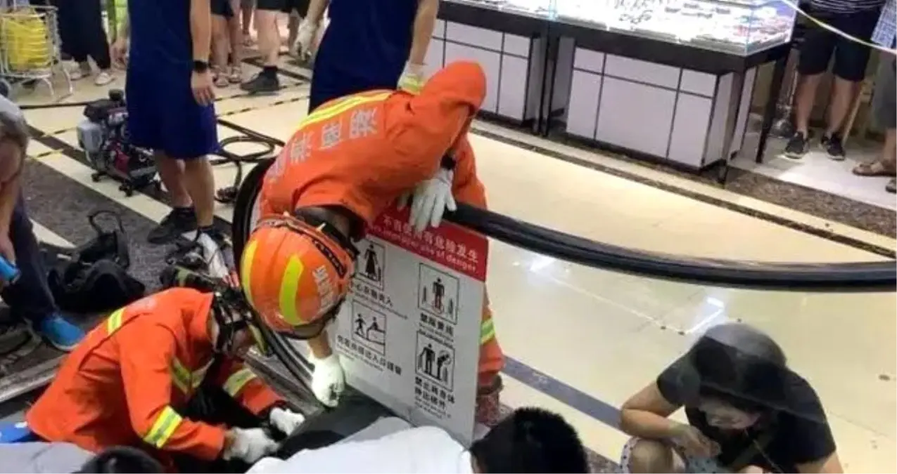 Çin'de yaşanan feci kazada güvenlik grevlisinin dikkati faciayı önledi