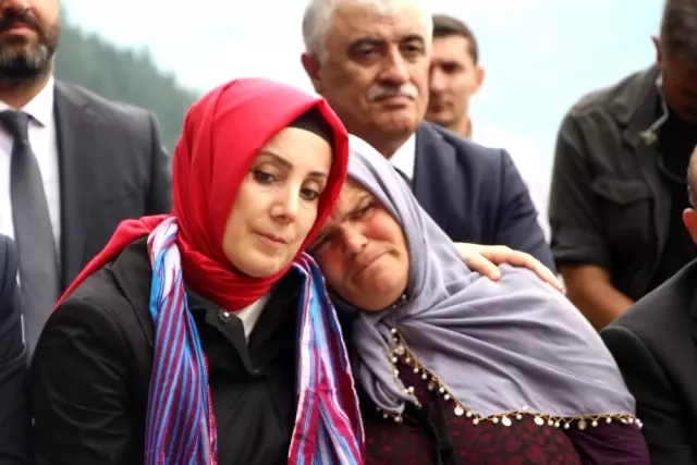 Eren mezarı başında anıldı Eren mezarı başında anıldı