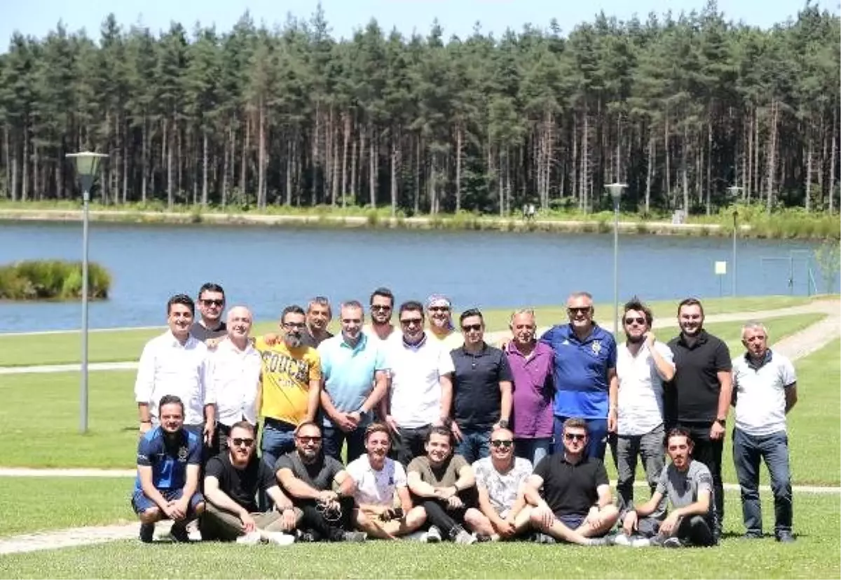 Ersun Yanal, basın mensuplarıyla buluştu