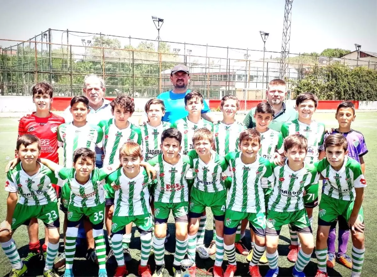 Gol yemeden şampiyon oldular