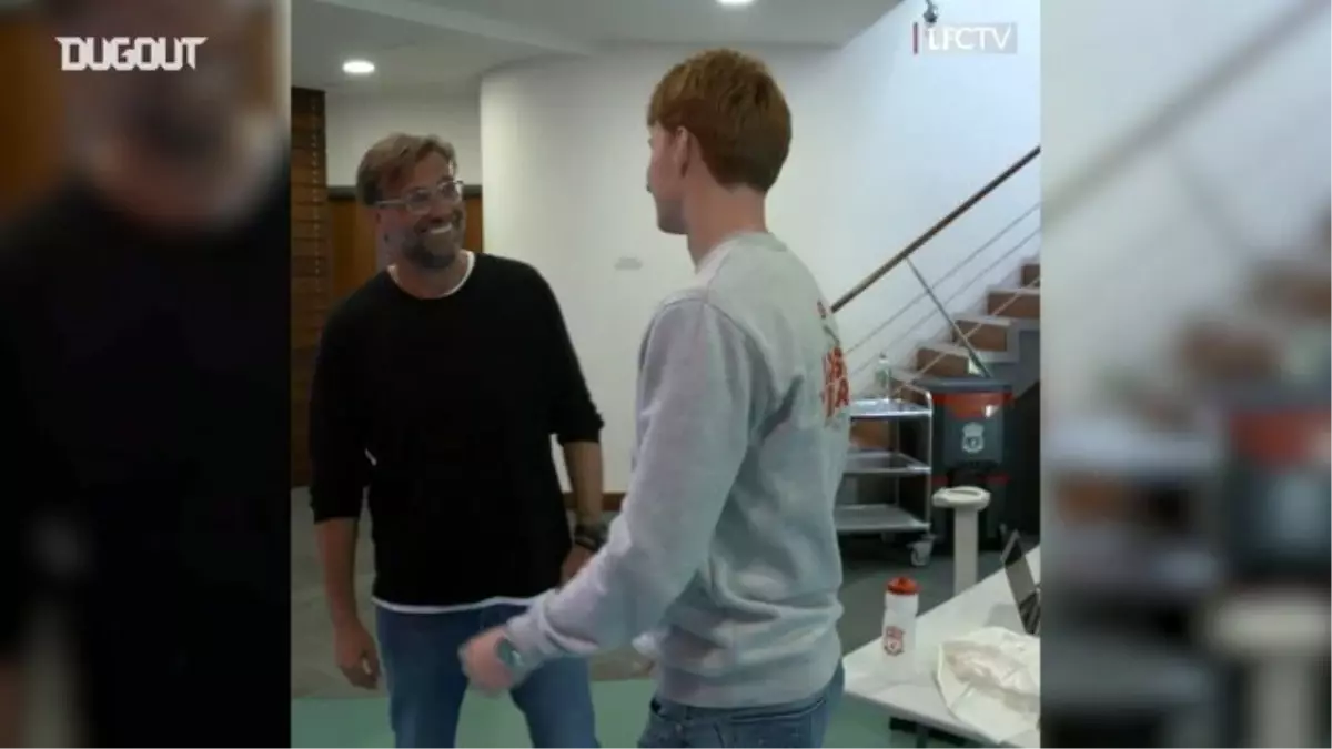 Klopp Melwood'da Sepp Van Den Berg ile Buluştu