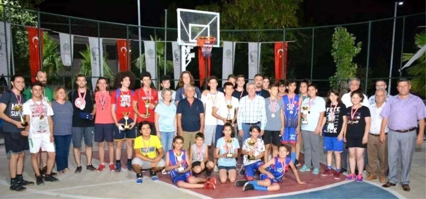 Ödemiş'te sokak basketbolu heyecanı