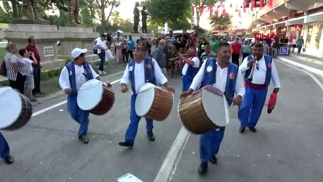 SPOR Başpehlivan Gürbüz, hamam geleneğini bozmadı SPOR Başpehlivan Gürbüz, hamam geleneğini bozmadı