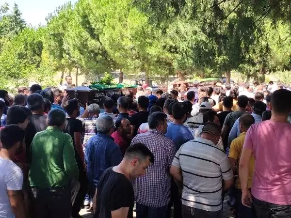 Tüfekle vurularak öldürülen amca- yeğen toprağa verildi