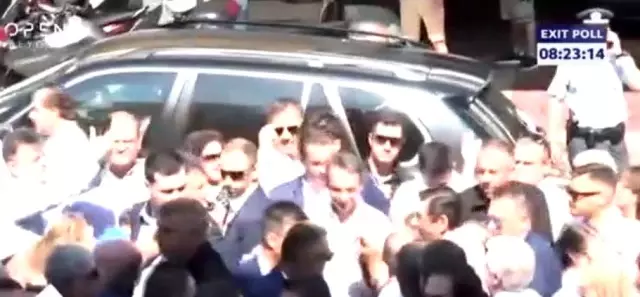 Yunanistan'da secimin galibi Miçotakis bugün yemin edecek Yunanistan'da secimin galibi Miçotakis bugün yemin edecek