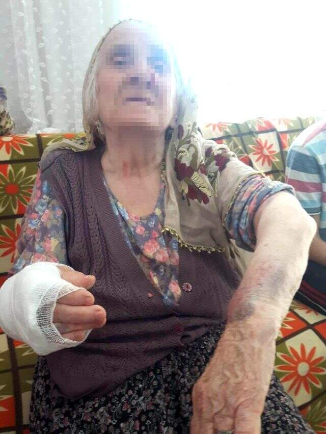 92 yaşındaki kayınvalidesini sopayla döven gelin serbest