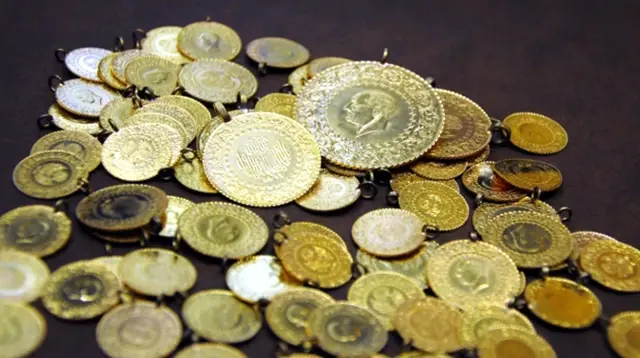 Altını olanlar dikkat! İşte gram, çeyrek ve cumhuriyet altını fiyatları Altını olanlar dikkat! İşte gram, çeyrek ve cumhuriyet altını fiyatları
