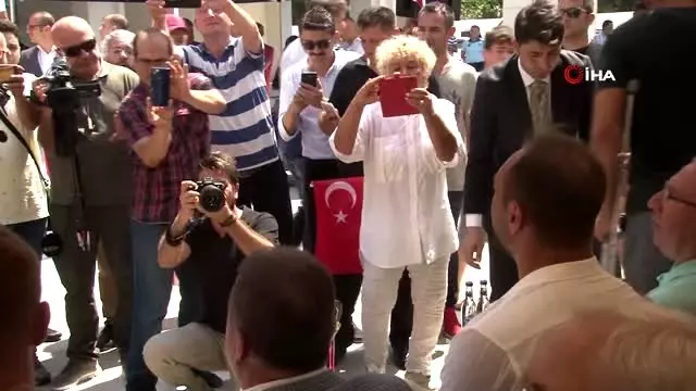Antalya'da birlerce kişi Kırkpınar Başpehlivanı Ali Gürbüz için bir araya geldi Antalya'da birlerce kişi Kırkpınar Başpehlivanı Ali Gürbüz için bir araya geldi