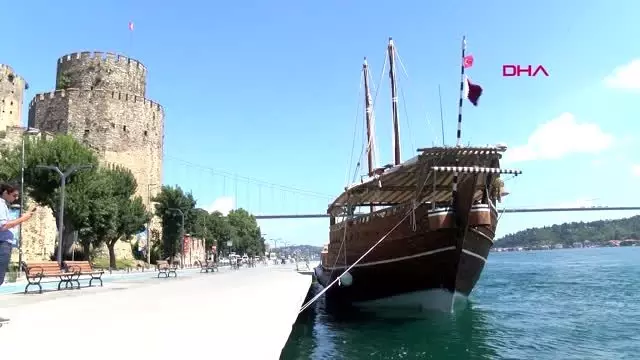 BOĞAZ'DA DİKKAT ÇEKEN GEMİ... KATAR YELKENLİSİ DÜNYA KUPASI TANITIMI İÇİN İSTANBUL'DA BOĞAZ'DA DİKKAT ÇEKEN GEMİ... KATAR YELKENLİSİ DÜNYA KUPASI TANITIMI İÇİN İSTANBUL'DA