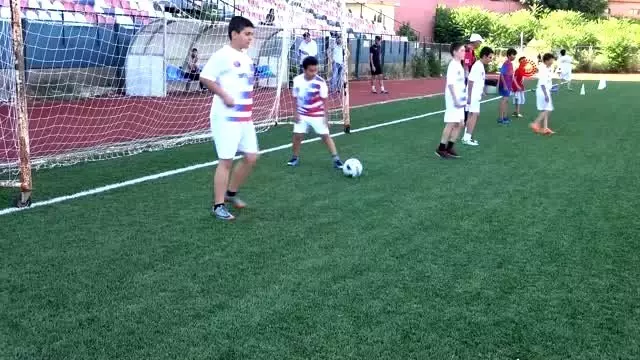 Çocuklar sporla kötü alışkanlıklardan korunuyor Çocuklar sporla kötü alışkanlıklardan korunuyor
