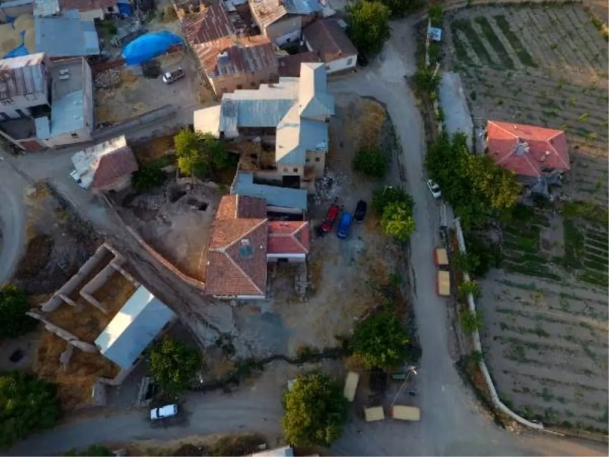 Elazığ'da drone destekli kaçak kazı operasyonu: 4 gözaltı