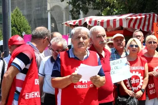 Emekli-Sen, zam oranını protesto etti