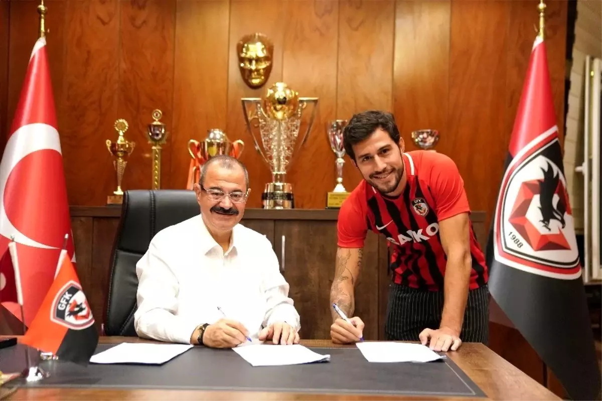 Gazişehir Gaziantep Jefferson'la sözleşme uzattı