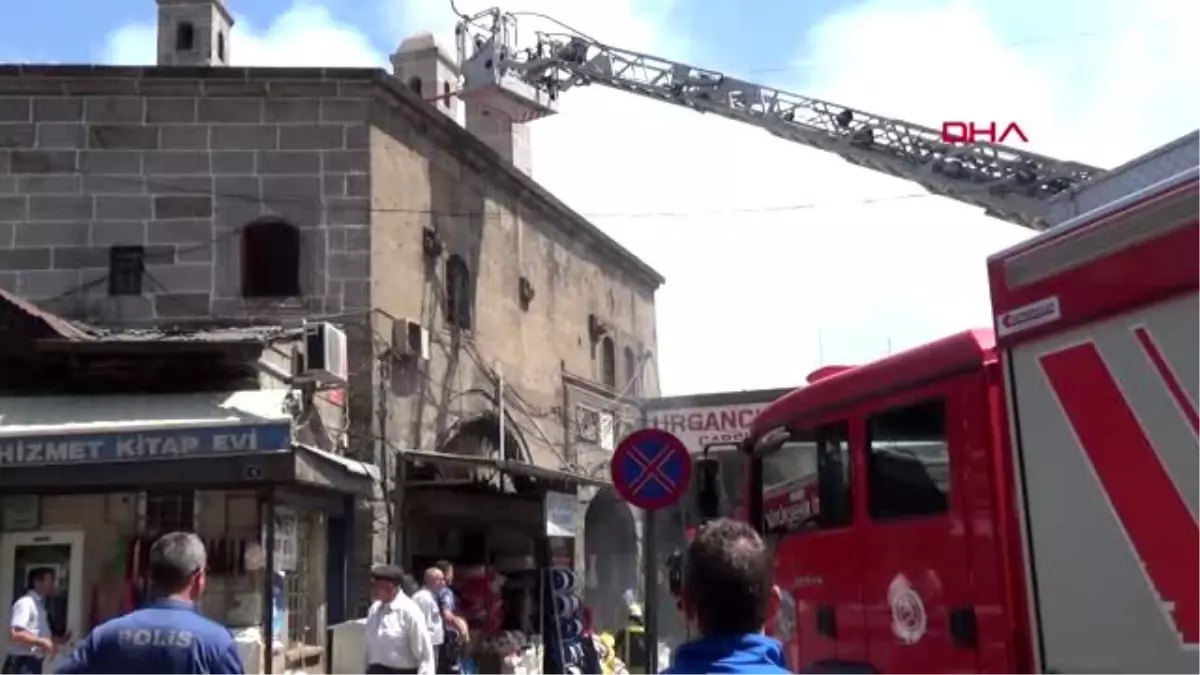 KAYSERİ Tarihi Vezirhan Çarşısı’nda yangın-2