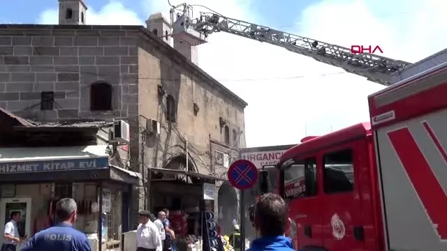 KAYSERİ Tarihi Vezirhan Çarşısı'nda yangın-2 KAYSERİ Tarihi Vezirhan Çarşısı'nda yangın-2