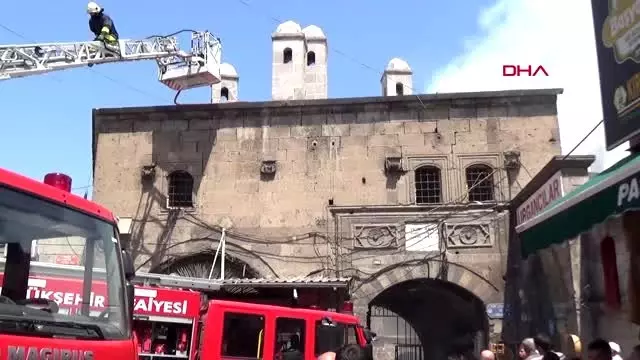 KAYSERİ Tarihi Vezirhan Çarşısı'nda yangın-2 KAYSERİ Tarihi Vezirhan Çarşısı'nda yangın-2