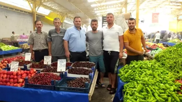 Pazarda fıskiyeli serinlik Pazarda fıskiyeli serinlik