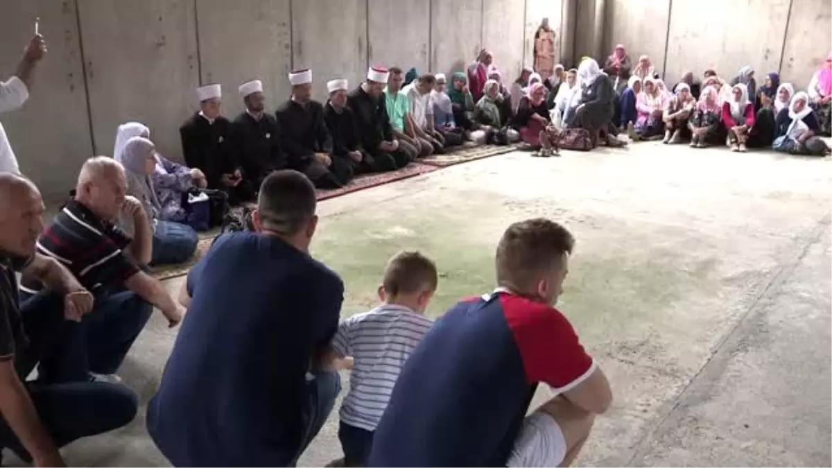 Srebrenitsalı 33 kurbanın cenazesi Potoçari'ye ulaştı (2)