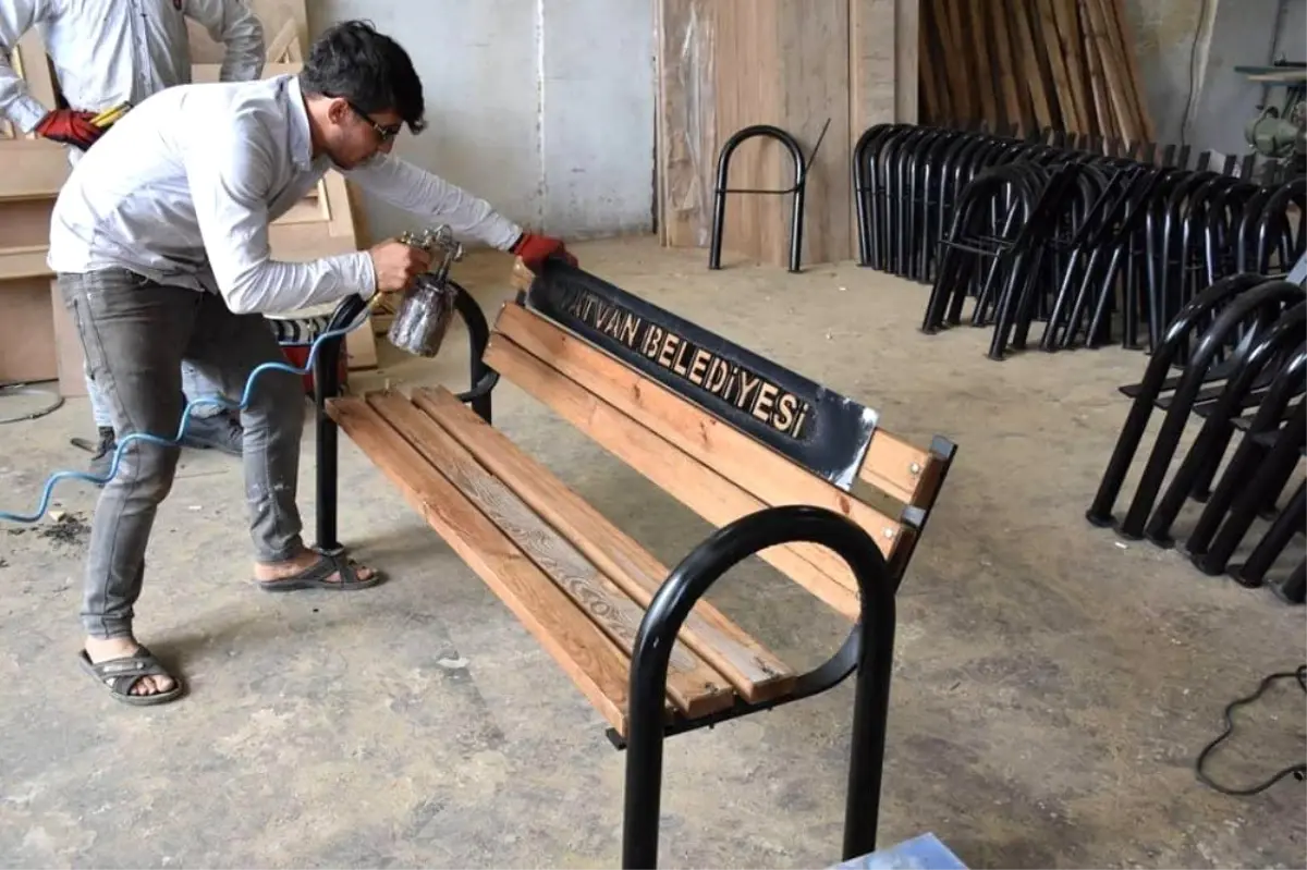 Tatvan'daki parklar onarılıyor