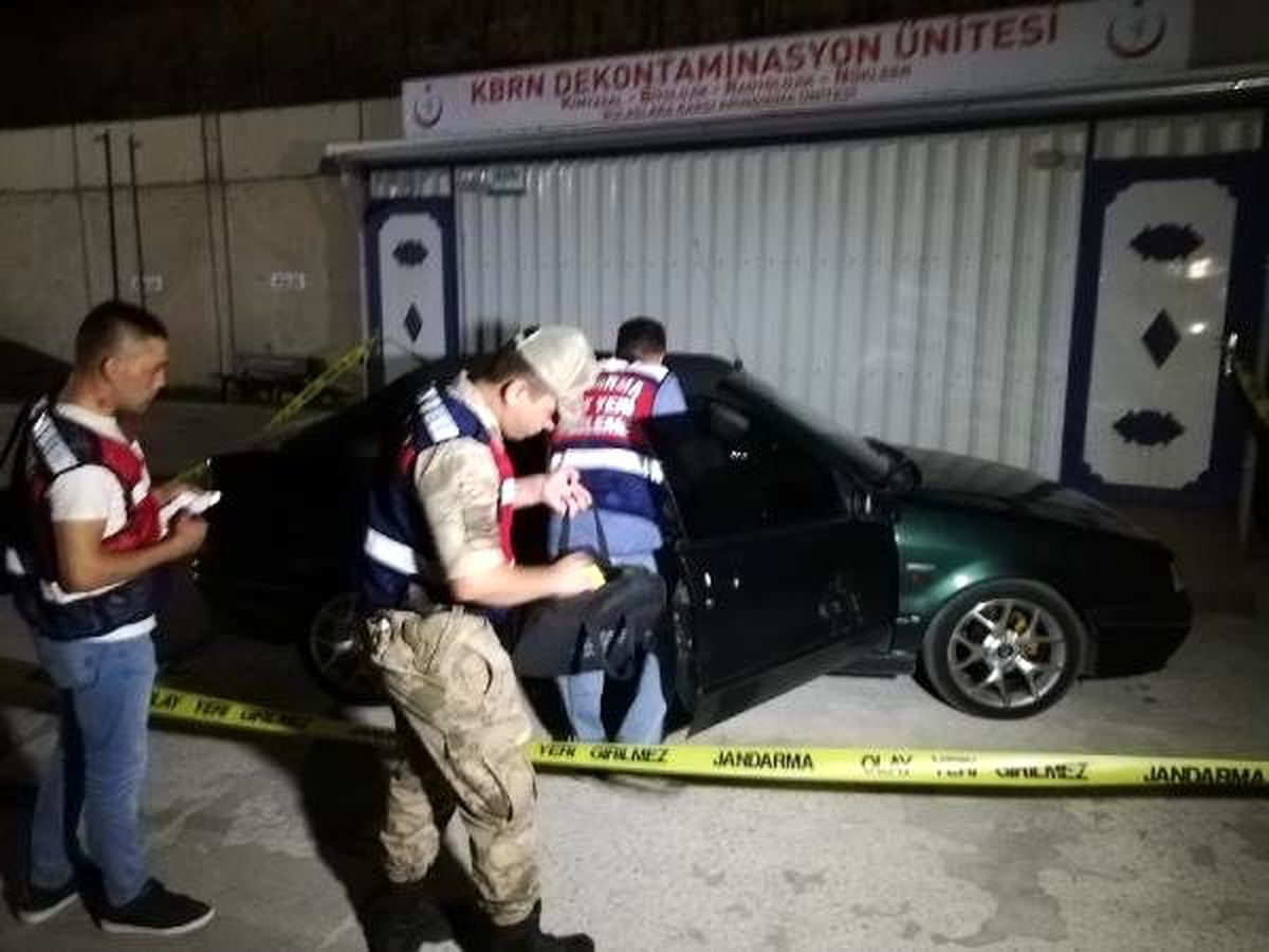 Uzman çavuş, otomobilde eşini vurdu, 'Kazara oldu' dedi