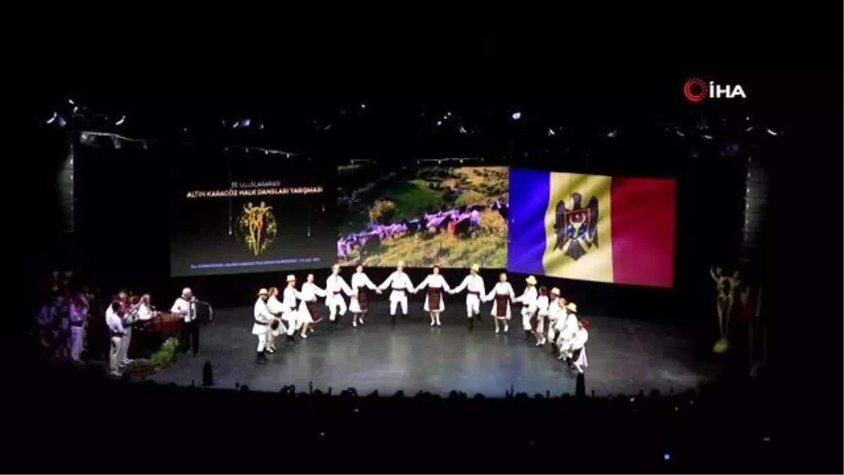 33. Altın Karagöz Halk Dansları yarışması tüm hızıyla devam ediyor