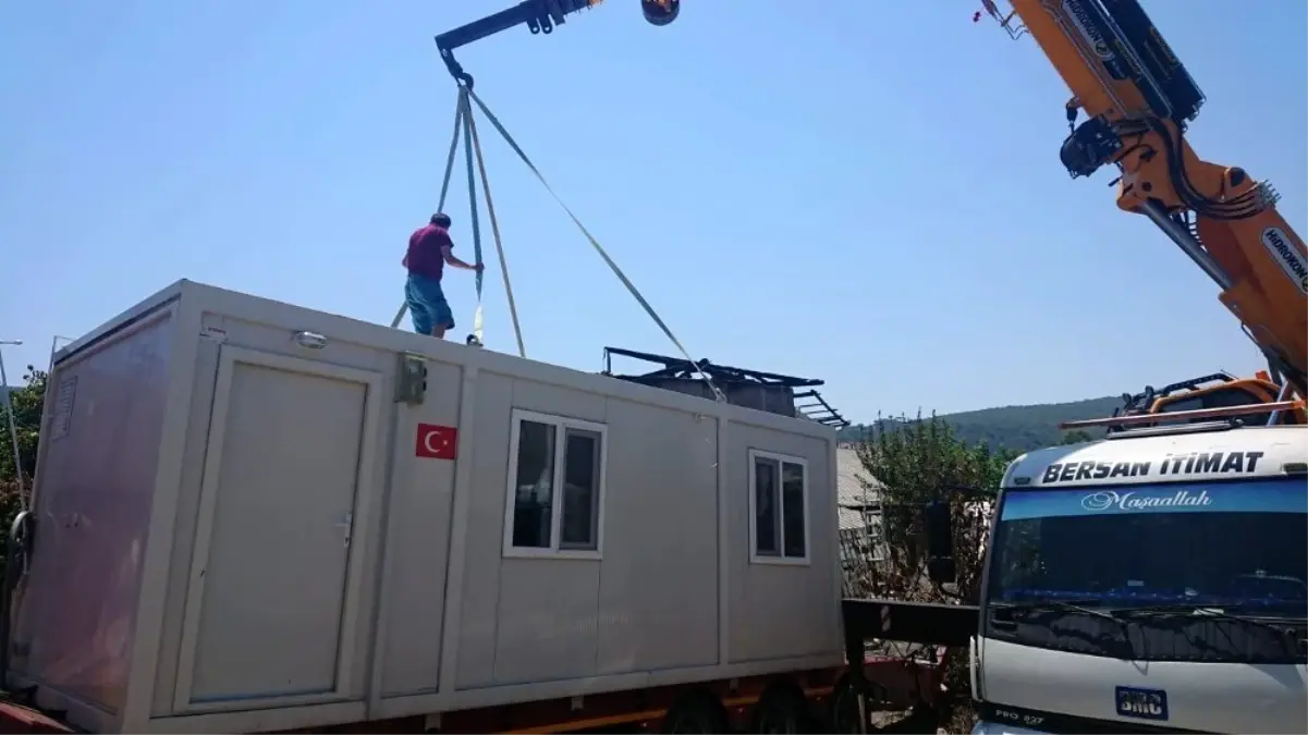 Büyükşehir�den yangınzede aileye prefabrik ev yardımı Haber