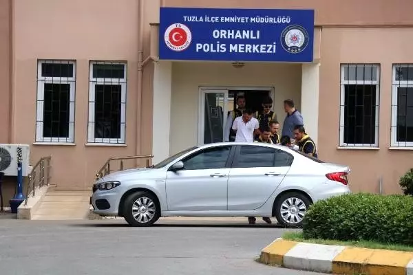 Etekli soyguncular güvenlik kamerasında Etekli soyguncular güvenlik kamerasında
