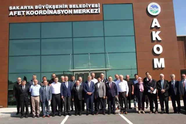 Peyzaj ve Süs Bitkiciliği Festivali Koordinasyon toplantısı AKOM'da gerçekleştirildi Peyzaj ve Süs Bitkiciliği Festivali Koordinasyon toplantısı AKOM'da gerçekleştirildi