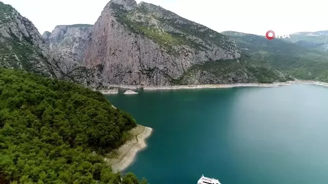 Şahinkaya Kanyonu eşsiz doğal güzelliği ile hayran bırakıyor Şahinkaya Kanyonu eşsiz doğal güzelliği ile hayran bırakıyor