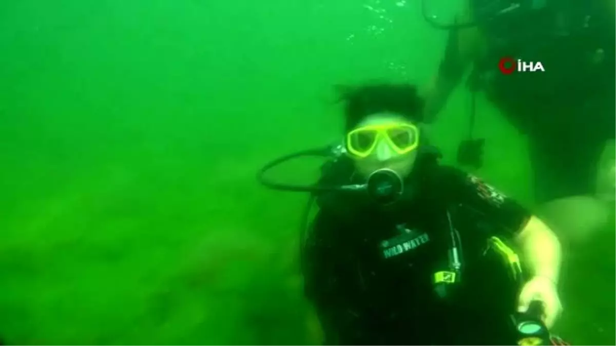 Su altında evlilik teklifi