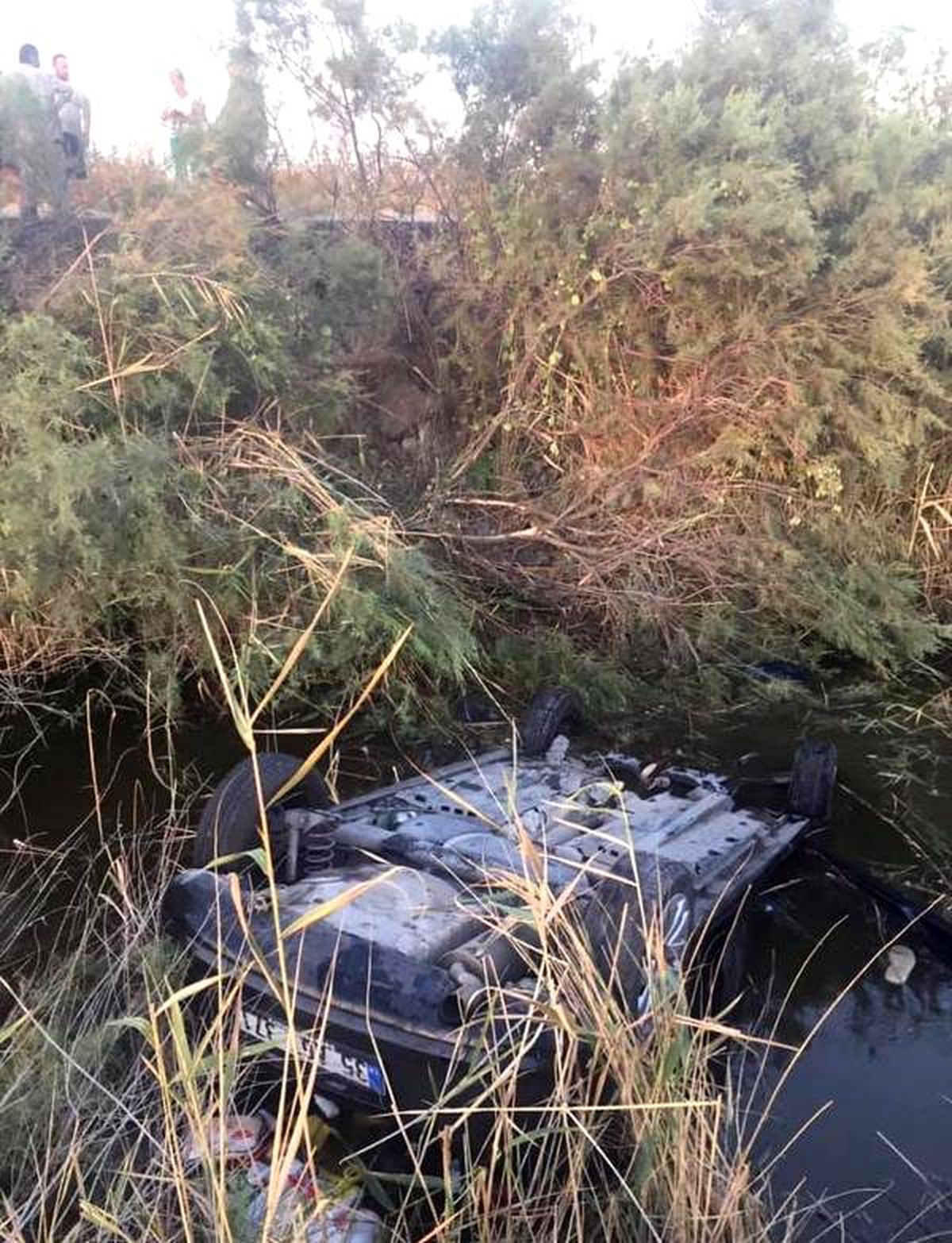 Sulama kanalına düşen otomobilde 25 saat kurtarılmayı bekledi