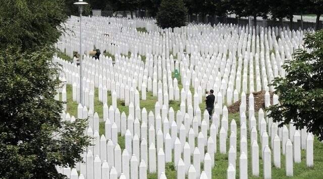 2. Dünya Savaşı'ndan bu yana Avrupa'daki en büyük insanlık trajedisinin yaşandığı Srebrenitsa'da neler yaşandı?