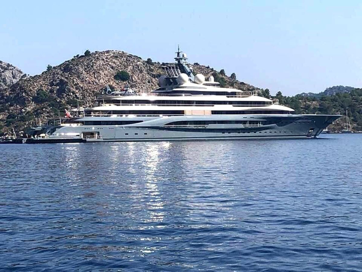 Dünyanın en zengini Bezos'un lüks yatı Kekova'da görüntülendi