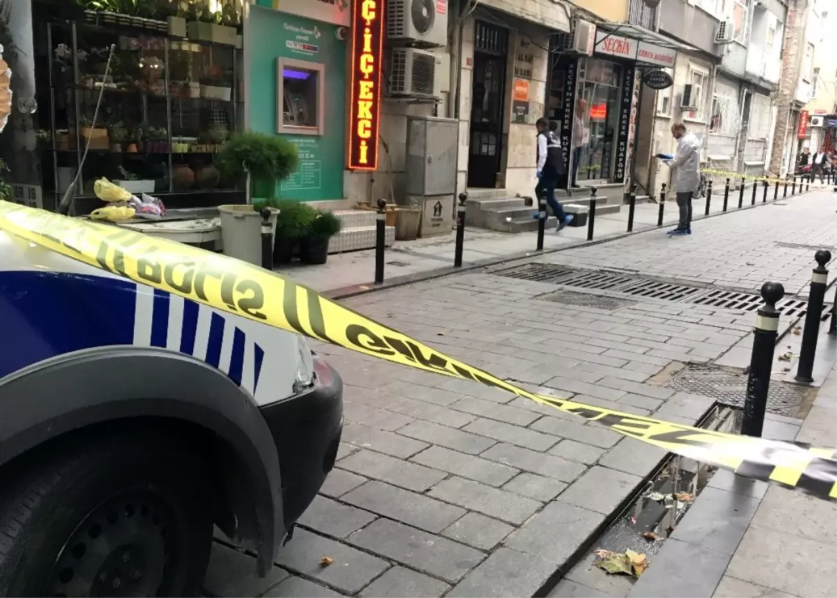 Apartman yöneticisi tartıştığı kiracıyı bacağından yaraladı