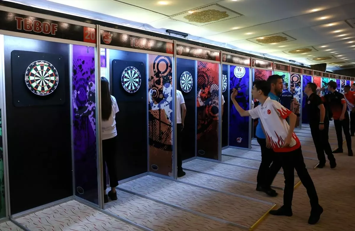 Avrupa Gençler Dart Şampiyonası Ankara'da başladı