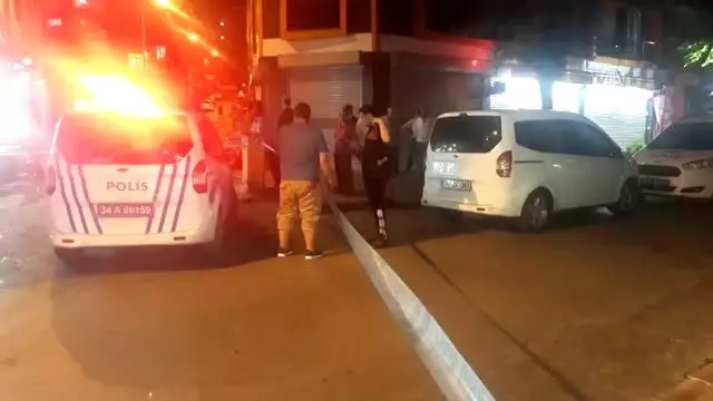 İstanbul Beyoğlu'nda motosiklet çetesi terör estirdi! İstanbul Beyoğlu'nda motosiklet çetesi terör estirdi!