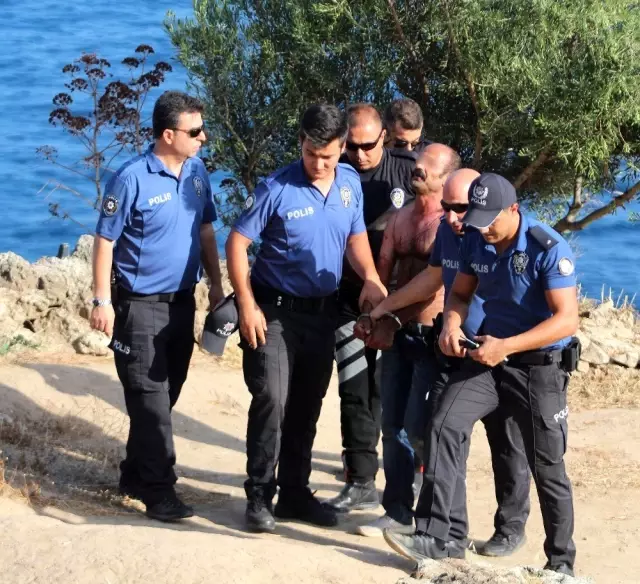 Bunalıma giren adam, cebindeki parayı yakıp intihara kalkıştı Bunalıma giren adam, cebindeki parayı yakıp intihara kalkıştı