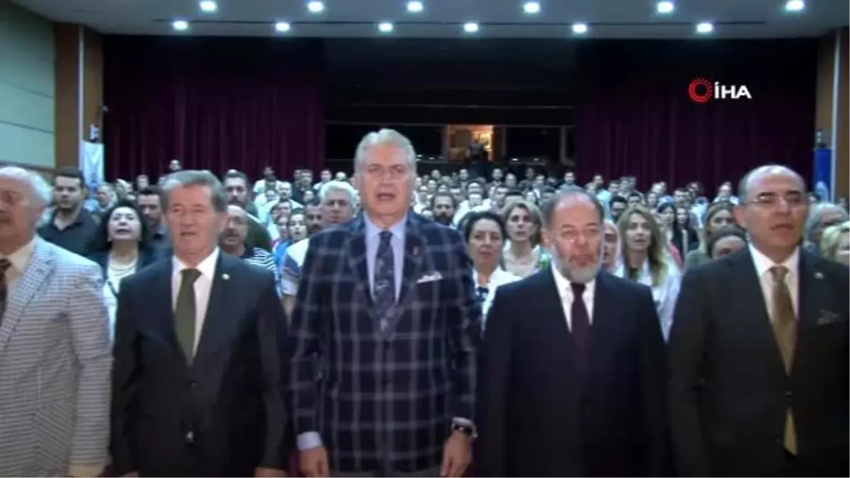 Eski Sağlık Bakanı Recep Akdağ: '15 Temmuz'da gençler vatanına sahip çıktı'