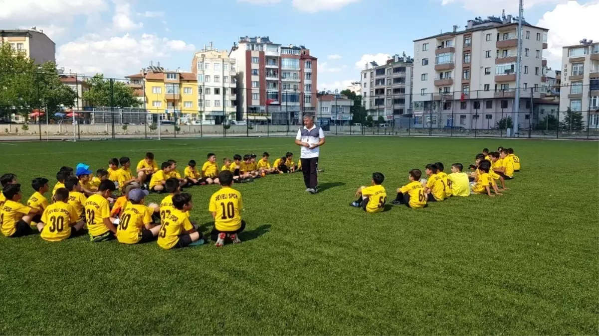 Geleceğin Yıldızları Develi'de yetişiyor