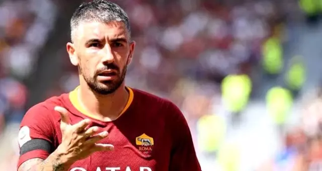 Kolarov'dan Roma'ya Fenerbahçe resti Kolarov'dan Roma'ya Fenerbahçe resti
